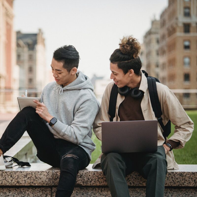 College-students-sitting-while-studying